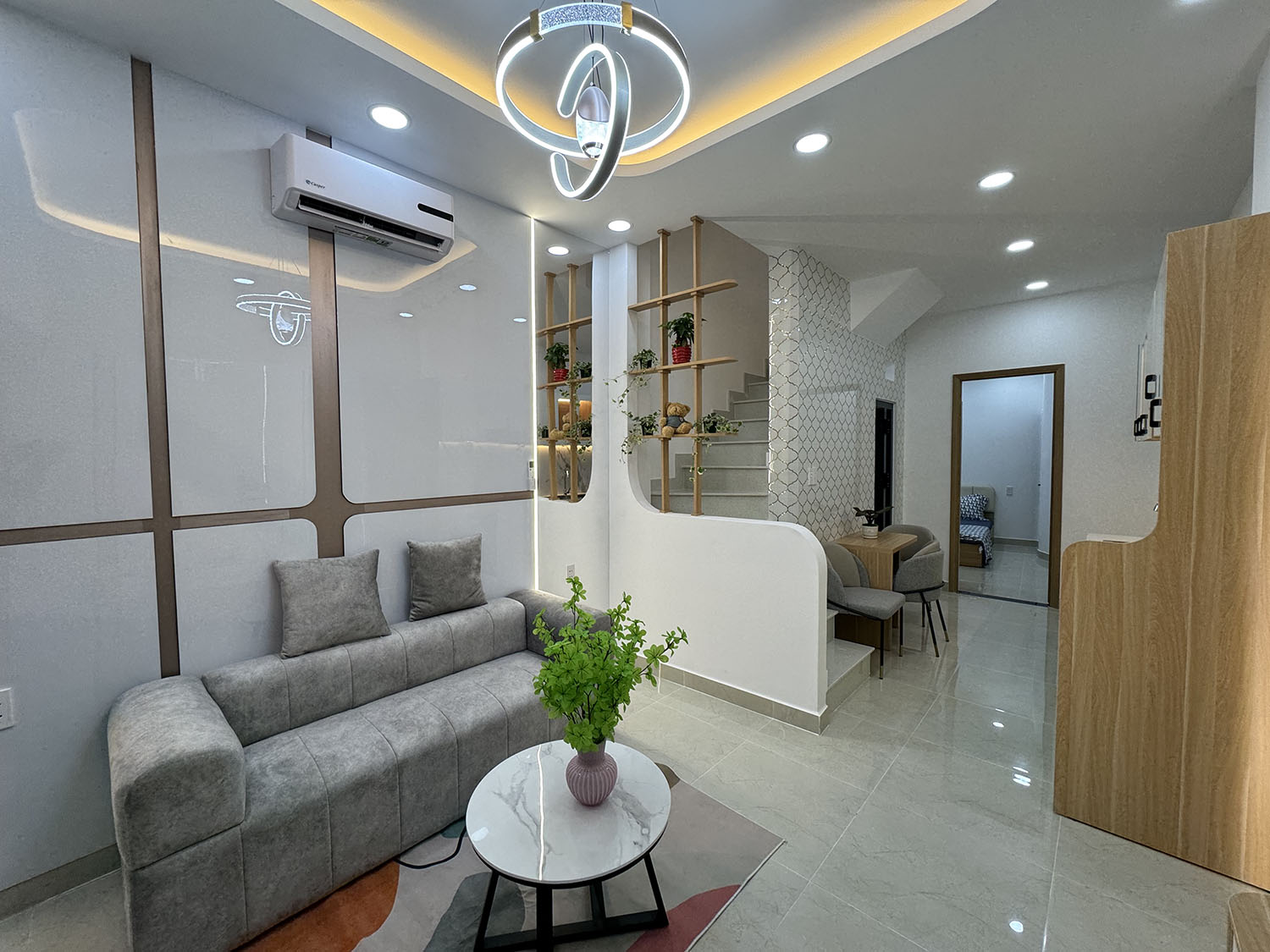 Luxury House 1 lầu đẹp lung linh, full nội thất cao cấp, có phòng tầng trệt khu VIP Hoàng Văn Thụ